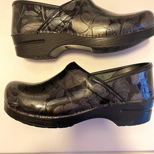 Dansko Professional Floral Patent Clogs Size 41
